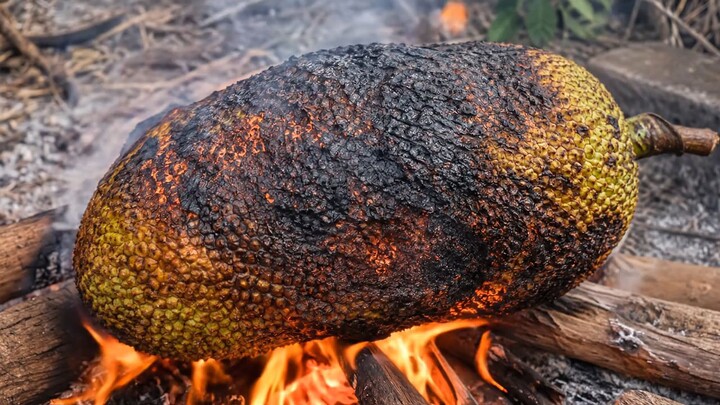 Jackfruit vs knife