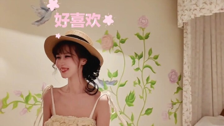 以为住到人生酒店了，结果被staff给叫走了。。。