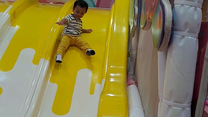 สไลด์เดอร์