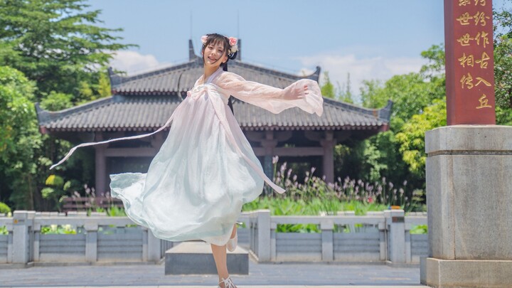 【Xiao Luo】Pipa Xing-Lowering my eyebrows and playing the pipa with my heart filled with infinite tho