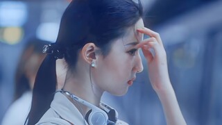 Đây đâu phải là khuôn mặt đẹp, đây là cả cái đầu đều ưu việt chứ! ! !