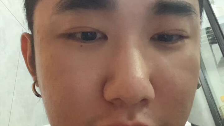 Don't push me to slap you on New Year's Eve!