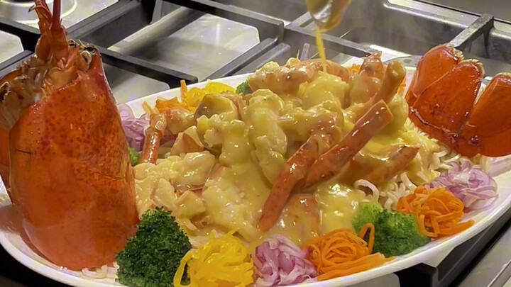 It took three hours to recreate a must-have banquet dish: creamy cheese-baked lobster in rich broth!