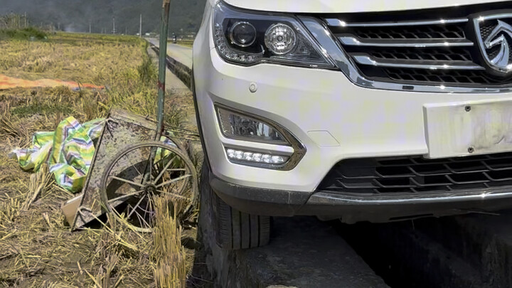 [Car God No. 1] Video is loading—hurry up and check out the surprise!