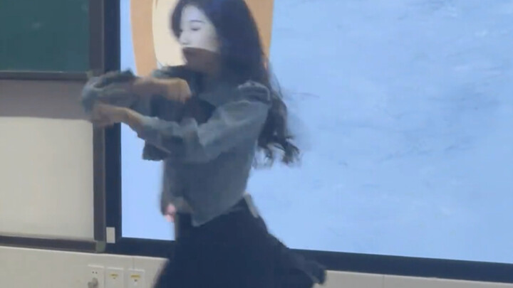 [Hebei University of Technology] Freshman dance performance—highly recommended (see comments section