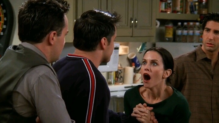 Joey didn’t betray Chandler and Monica, but he didn’t let them off either.