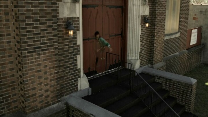 After a car crash, the girl turns into an “invisible woman”—no one can see her anymore | Tales of th