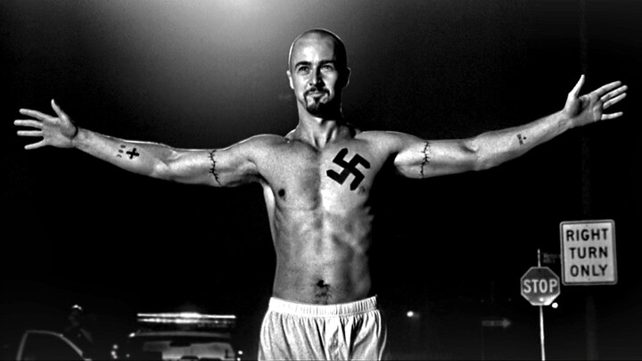 黑人小偷被白人抓住后会有怎样的下场？