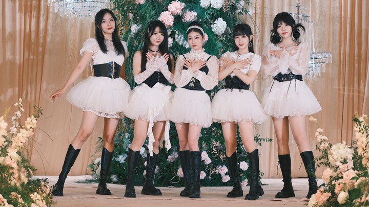 ใครคือเจ้าสาวน่าจะเดาได้ไม่ยากนะ～【ธนาคารงานแต่ง】