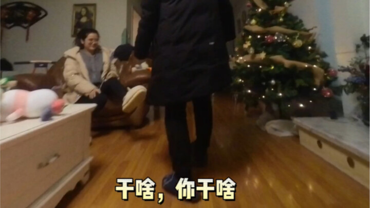 มุมมองของเด็กน้อย: สถานการณ์สองมาตรฐานครั้งใหญ่ของเด็กมนุษย์ คนที่ไม่ชอบแม้แต่จะทำแบบขอไปทีก็ยังขี้เ