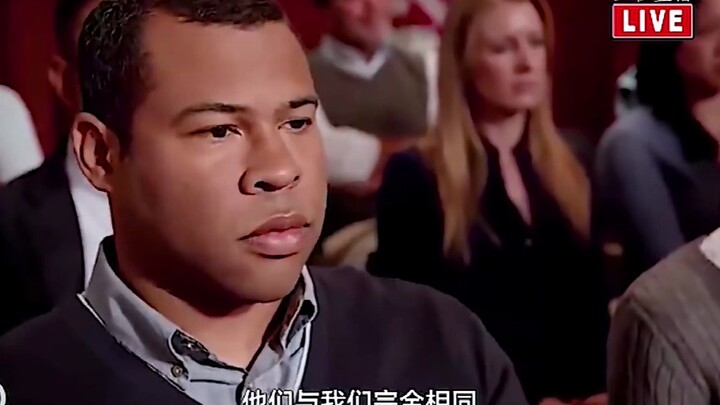 黑人兄弟：不愧是第一的导播，人群中找到了你这个弯的！