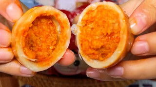 #ปลาหมึกตัวเล็ก เนื้อนุ่มหอม อร่อยสุดๆ แถมยังหั่นเป็นชิ้นทำเป็นอาหารเย็นได้ด้วย ทั้งเด็กและผู้ใหญ่ต่