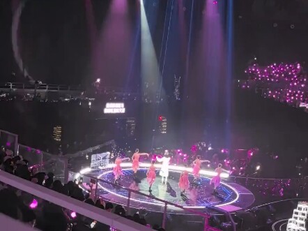 旺仔小乔演唱会现场画面