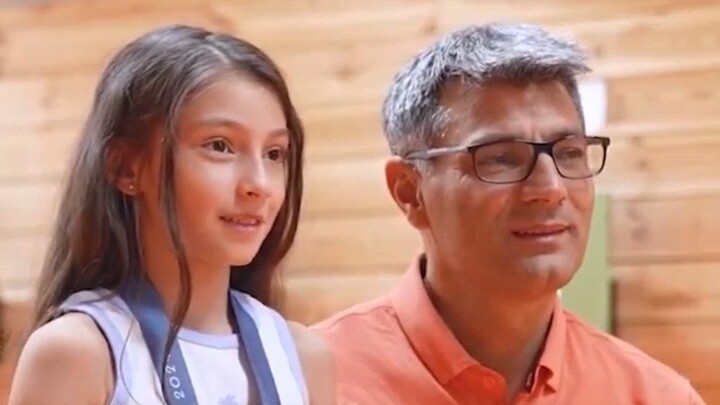 A cool Turkish uncle interviews with his daughter! His daughter is his own technical coach!!!
