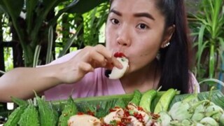 ตำหมึกกระดอง พริก100เม็ด มะระขี้นก น่าอร่อย