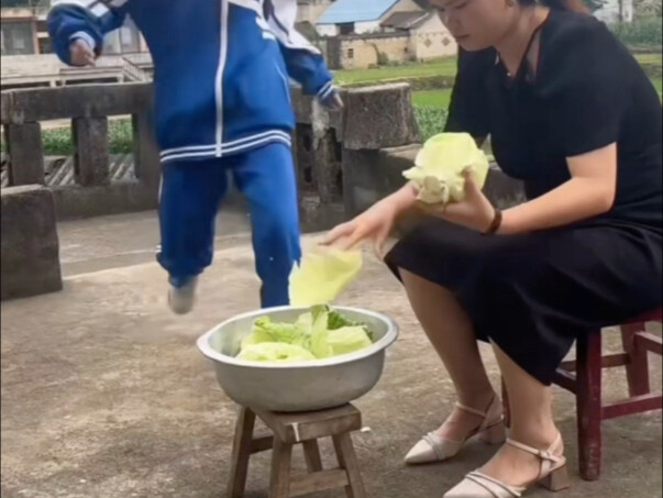 把  手  击  拿  给  我！！！！！！！！！！！！！！！！！！！！！！！！