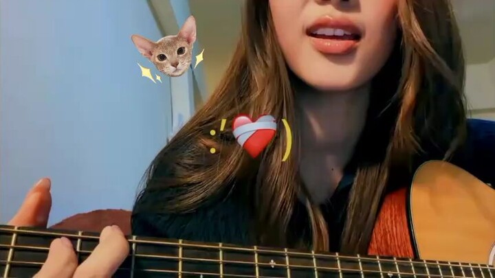 อันที่จริงนี่มาจาก Instagram และนี่คือภาพยนตร์แน่นอน เธอเล่นกีตาร์เก่งมาก และนี่สำหรับ NAMTAM เท่านั