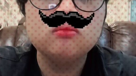 น่ารักสุดหล่อเท่ห์จังเลย ภาพยนตร์สั้นตลกความบันเทิง ชื่อเรื่องว่า เล่นเกมเมอร์พันล้าน | PJ Channel