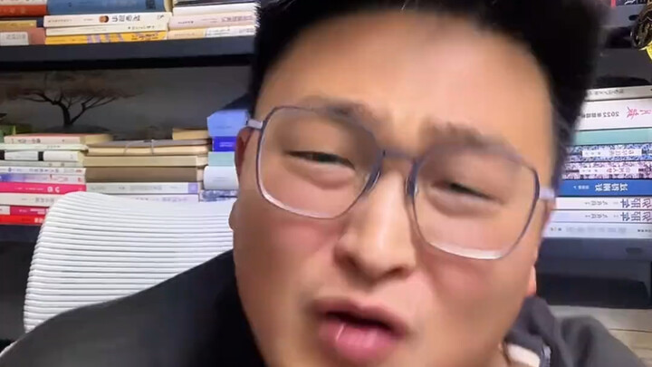 Điểm yếu chết người của huyện thành chính là không có hoạt động giải trí.