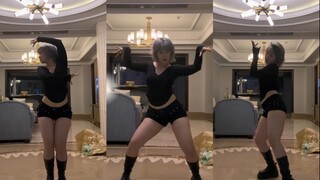 Making you fall in love with me is my responsibility.