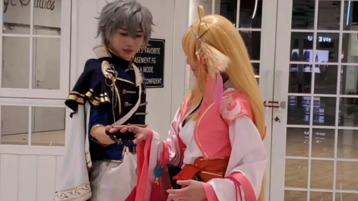 Không khí yêu từ cái nhìn đầu tiên chính là như thế này đấy~