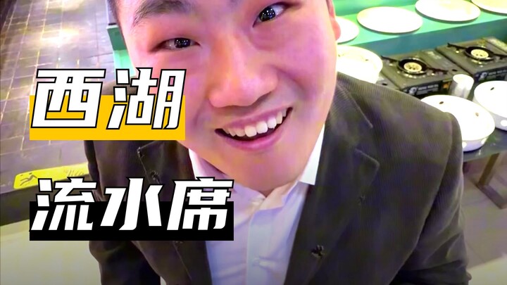 Wajib naik kuda makan jiaozi, turun kuda makan mi, benar-benar penuh adat!