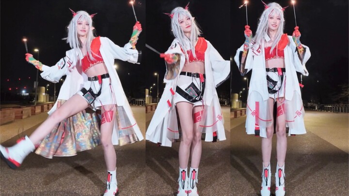 Nian Bao และหุ้นส่วนทางธุรกิจของเขาอยู่ที่นี่เพื่ออวยพรปีใหม่ให้กับ Blademaster!