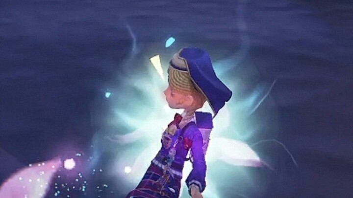 Anak muda dari keluarga mana yang pipinya memerah? Bukannya mirip Dianqi, malah terlihat seperti ora