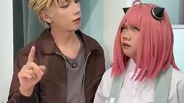 COSPLAY ANIME PERGI KE SEKOLAH