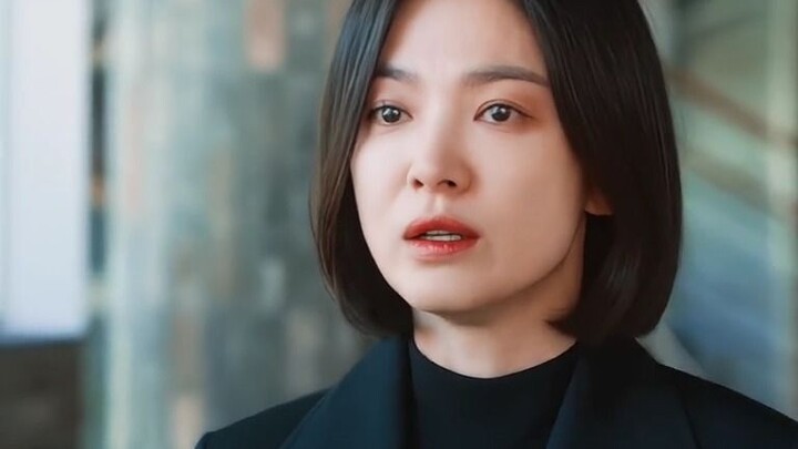 On her path of revenge, she met these warm and kind women who gave her strength. So, Dong-eun, you w