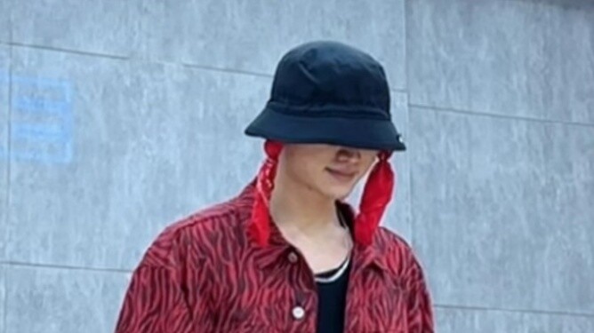 Handsome male shell high-quality dance cover! Zhang Yixing - "Veil"