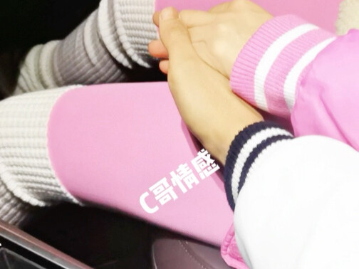 2025 Episode 62: Kencan Nyata dengan Celana Yoga Merah Muda Ukuran 170, Sering Berolahraga.