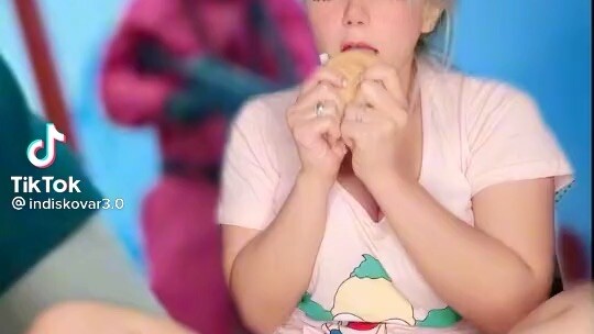 Hehe dont your pee grow up