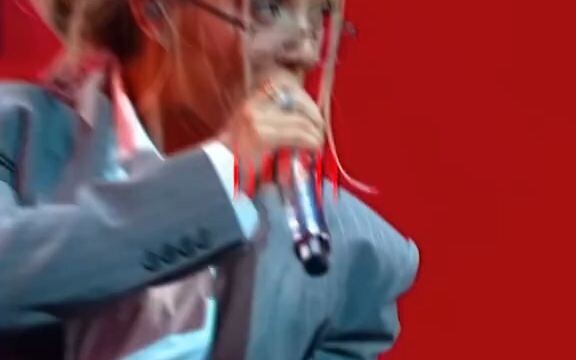 Bài hát này thực sự khiến tôi mê mẩn quá chừng luôn á~