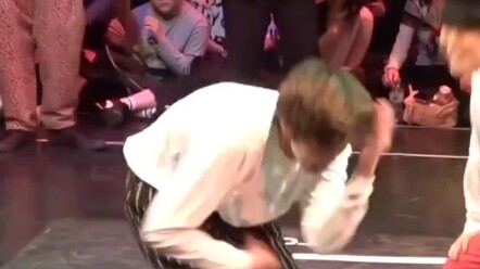[SM’s new boy group JayJay] Going viral again? Competition video of the locking prodigy that was lik