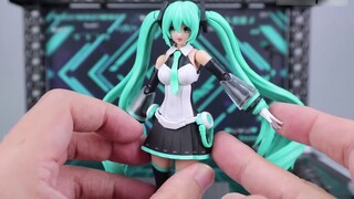 Sensky Hatsune Miku menyanyikan gadis mesin perakitan masa depan