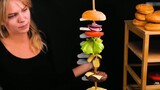 It turns out that this is how the hamburger and grilled chicken in the food commercials were photogr