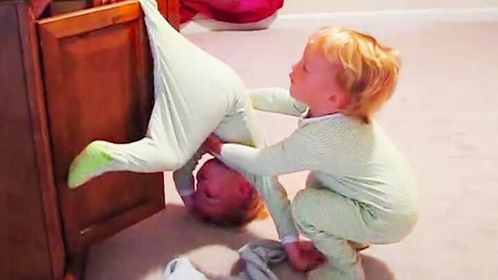Funny Baby Siblings Playing Together -  Funny Baby Awesome Video