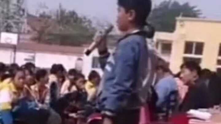 Sao bây giờ trẻ con đều tỉnh táo thế nhỉ?