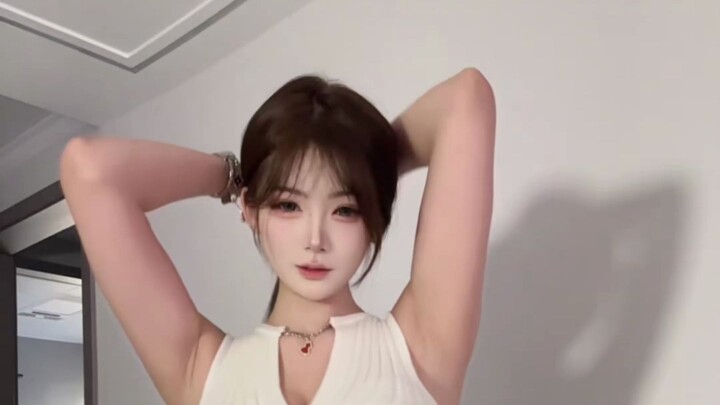 ขอนำเสนอโชว์เต้นให้ทุกคนได้สนุกกันหน่อยนะ!