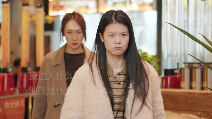 الصديق مرآة: كيف يكون الأشخاص من حوله، هكذا يكون هو.