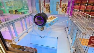 GIANT FOOD Prizes from Claw Machines in Japan!