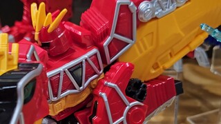 Strong Dragon God 2023 ของเล่นพบกับเมือง 2023 โตเกียว