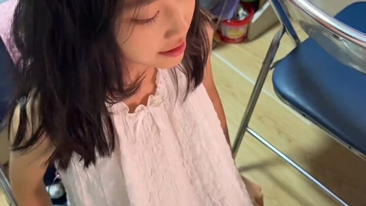 I feel all weird if I don’t get beaten up once a day #UncleAndNieceDailyLife #AdorableKidConfusingBe