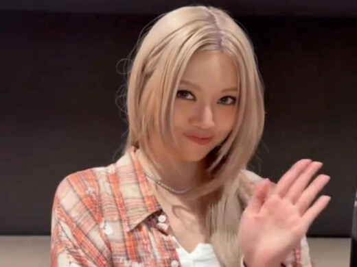 Bailey teaches you how to dance OMT!!!