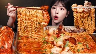 SUB)칼칼한 열라면 먹방!🍜 랍스타 쭈꾸미 새우 왕창 넣은 해물라면에 김치까지 꿀조합 리얼사운드 Spicy Seafood Ramyeon Mukbang Asmr