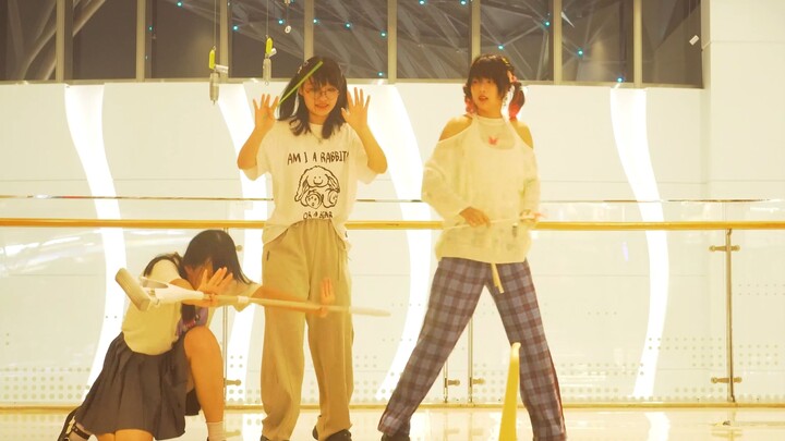 [Everyone is crazy in their own way] オトナブルーATARASHII GAKKO! Dance cover [Yaza x Xibai x Yu]