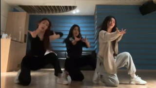 【ITZY 黄礼志 申留真 李彩领】来也匆匆去也匆匆的练习室 我被三枪毙命