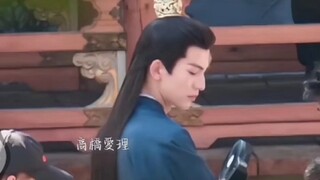 谢先生这身段，呲溜一口