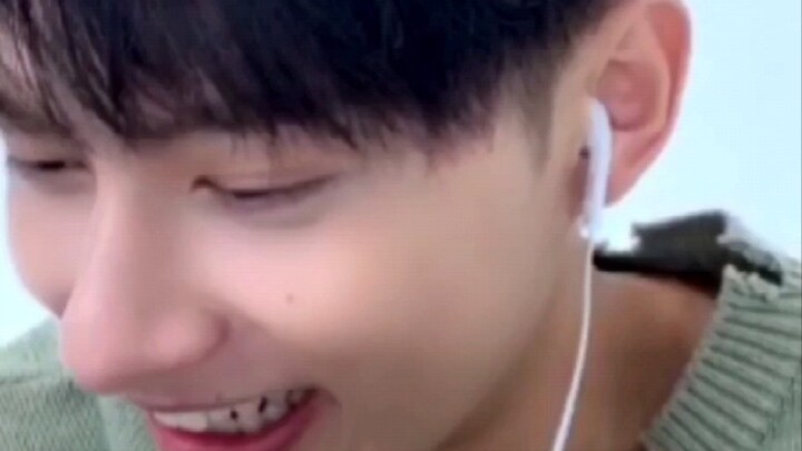 [SEVENTEEN/Video ký tặng của Wen Junhui] Tiếng Quảng Đông và style sến sẩm đúng là nhất